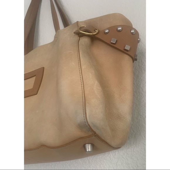 FLASH SALE limited time
Celine Paris Oversized Beige Tote - Authentic - Picture 4 of 13